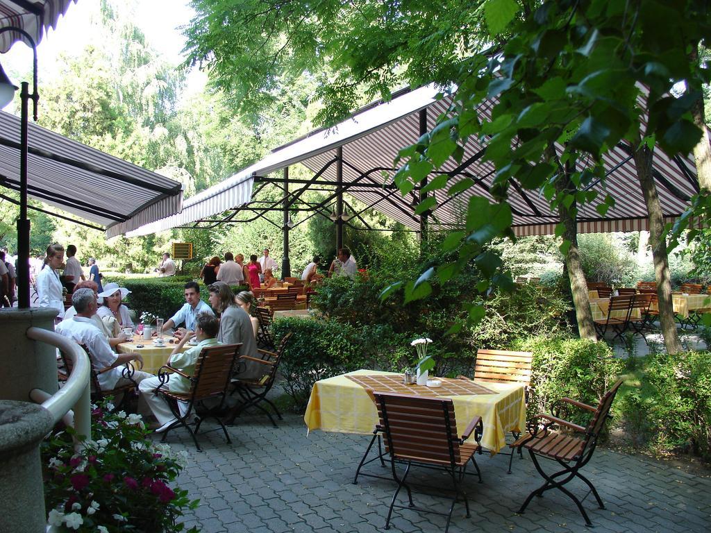 Geréby Kúria Hotel és Lovasudvar Lajosmizse Extérieur photo